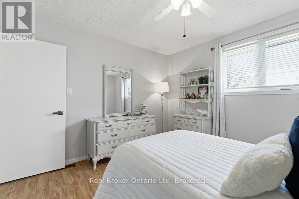 68 SETTLERS DRIVE, Kitchener, Ontario, N2E2L8 — Photo 19