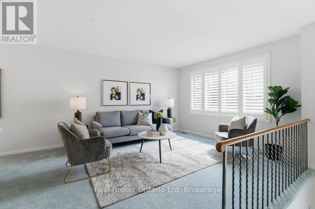 68 SETTLERS DRIVE, Kitchener, Ontario, N2E2L8 — Photo 7