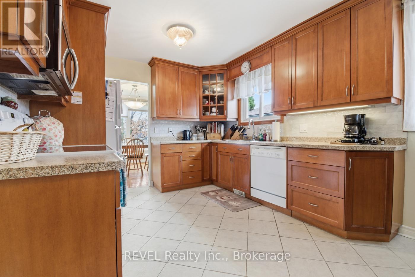 108 RICHMOND STREET, Thorold (Thorold Downtown), Ontario, L2V3H1 — Photo 5