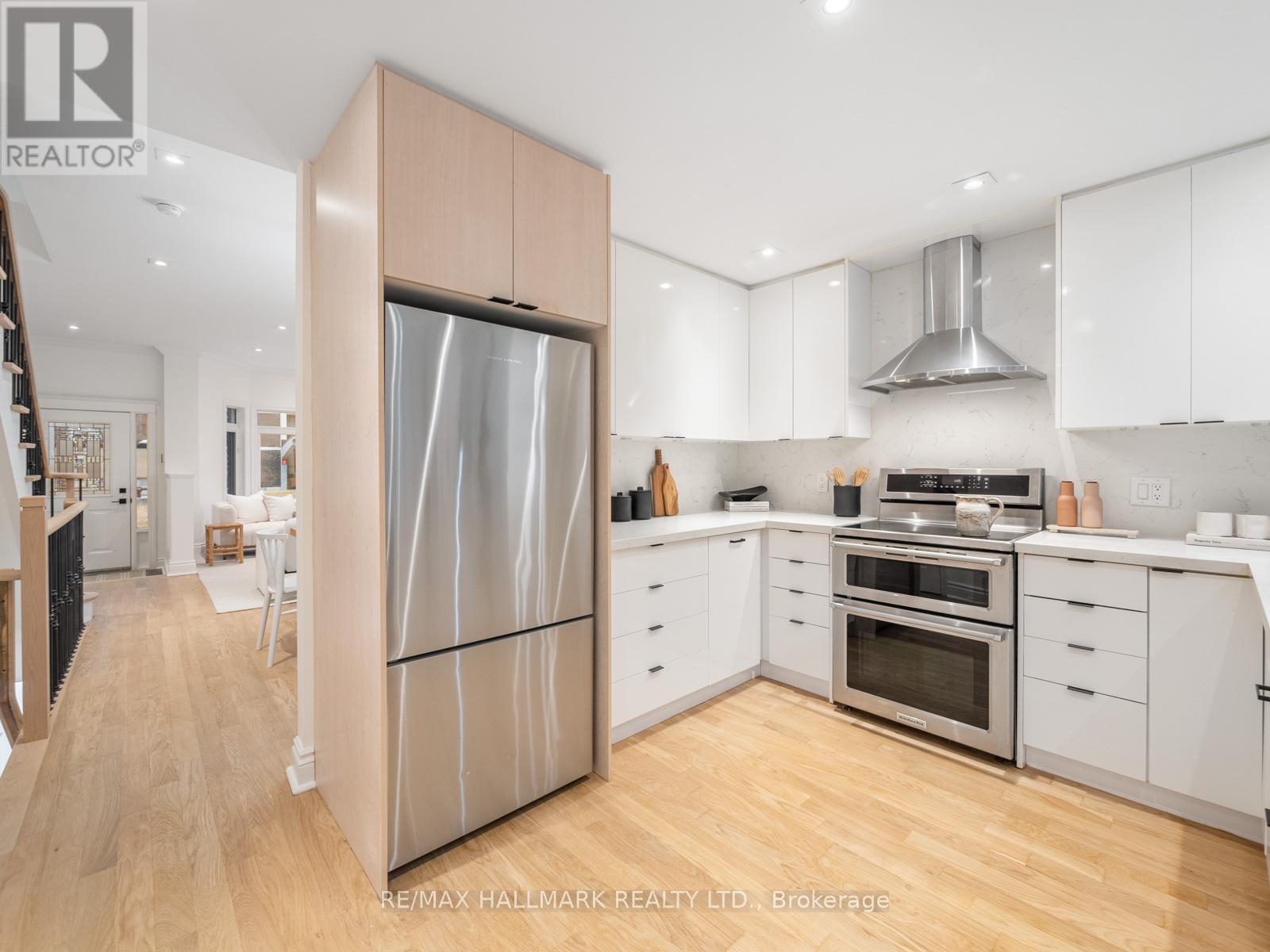 26 EASTMOUNT AVENUE, Toronto (Playter Estates-Danforth), Ontario, M4K1V1 — Photo 11