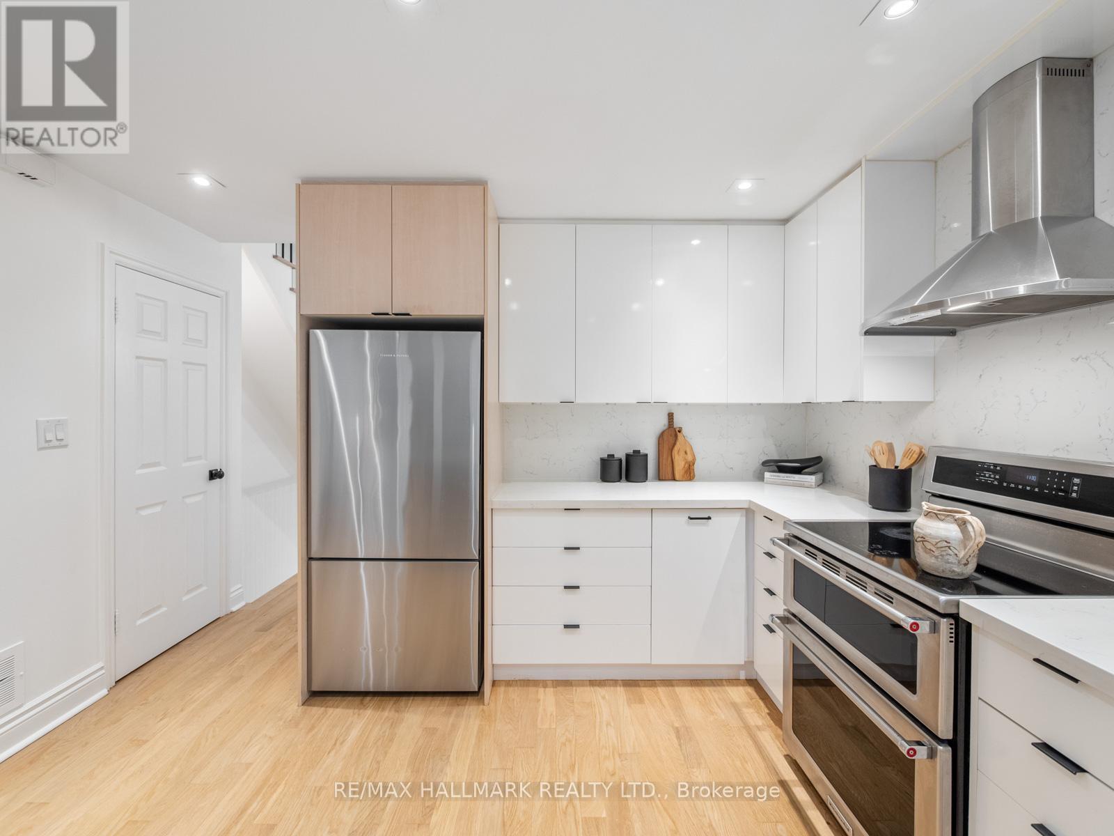 26 EASTMOUNT AVENUE, Toronto (Playter Estates-Danforth), Ontario, M4K1V1 — Photo 13