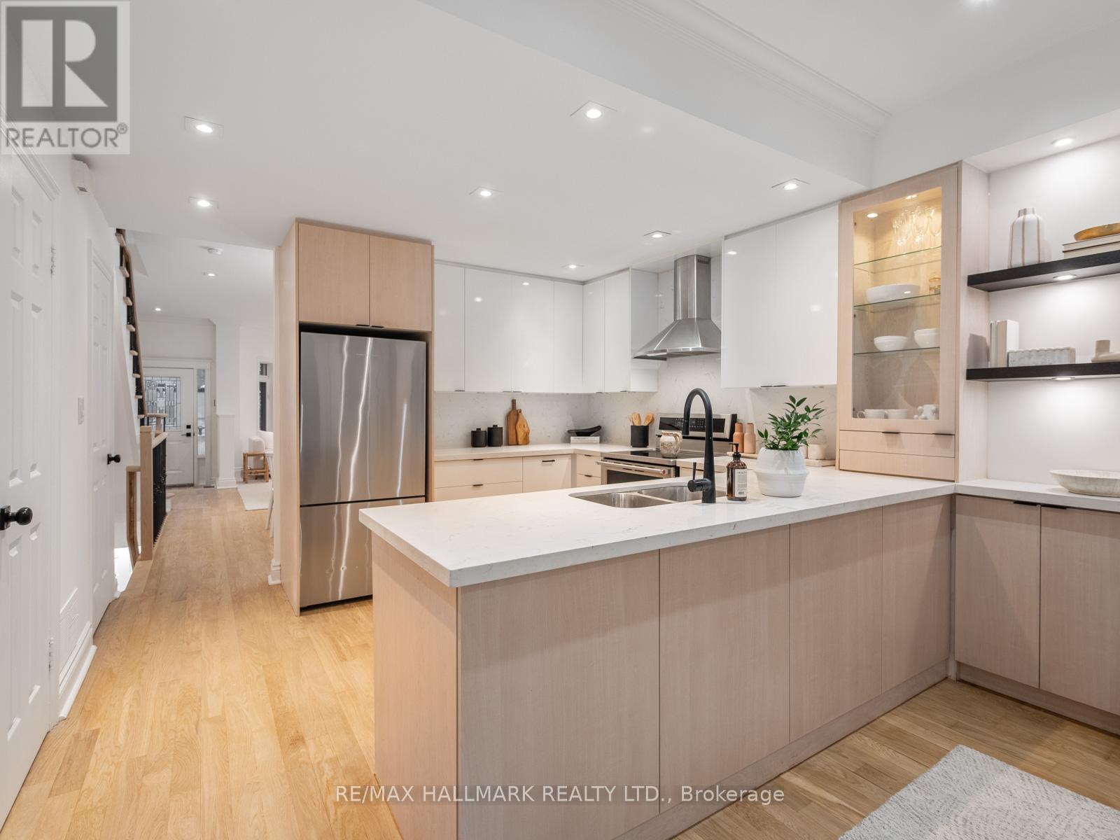 26 EASTMOUNT AVENUE, Toronto (Playter Estates-Danforth), Ontario, M4K1V1 — Photo 14