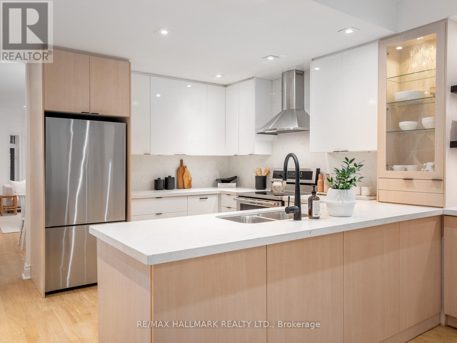 26 EASTMOUNT AVENUE, Toronto (Playter Estates-Danforth), Ontario, M4K1V1 — Photo 15