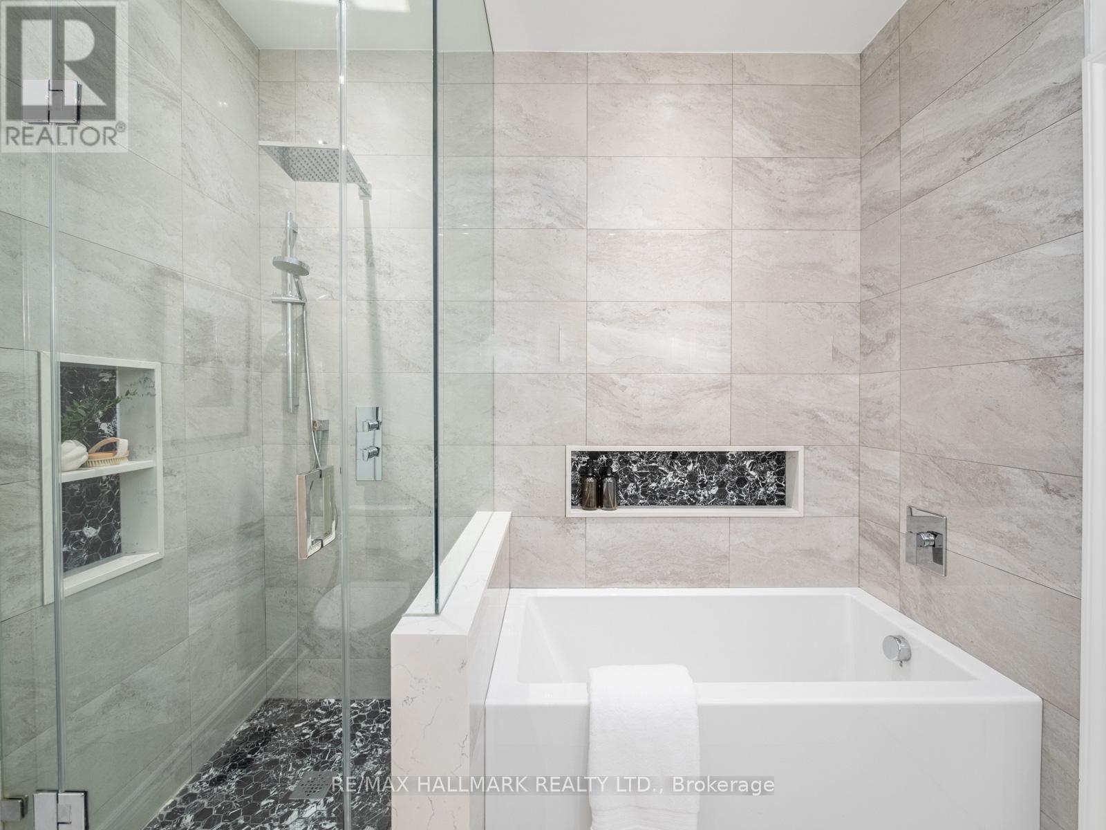 26 EASTMOUNT AVENUE, Toronto (Playter Estates-Danforth), Ontario, M4K1V1 — Photo 28