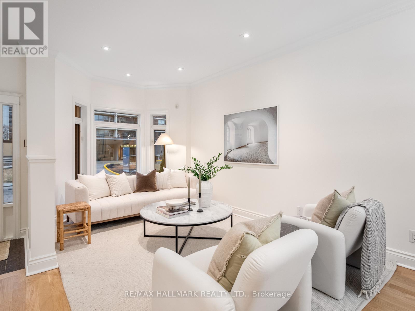 26 EASTMOUNT AVENUE, Toronto (Playter Estates-Danforth), Ontario, M4K1V1 — Photo 5