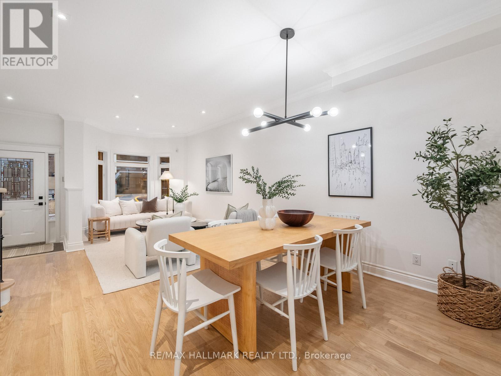 26 EASTMOUNT AVENUE, Toronto (Playter Estates-Danforth), Ontario, M4K1V1 — Photo 9