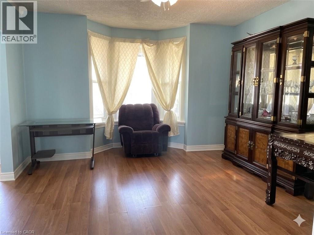 54 EDINBURGH Avenue, Hamilton, Ontario, L8H2C5 — Photo 12