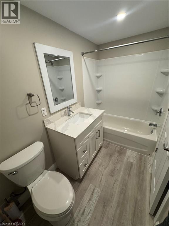 25 HOWLAND Drive Unit# Lower, Kitchener, Ontario, N2E1G1 — Photo 6