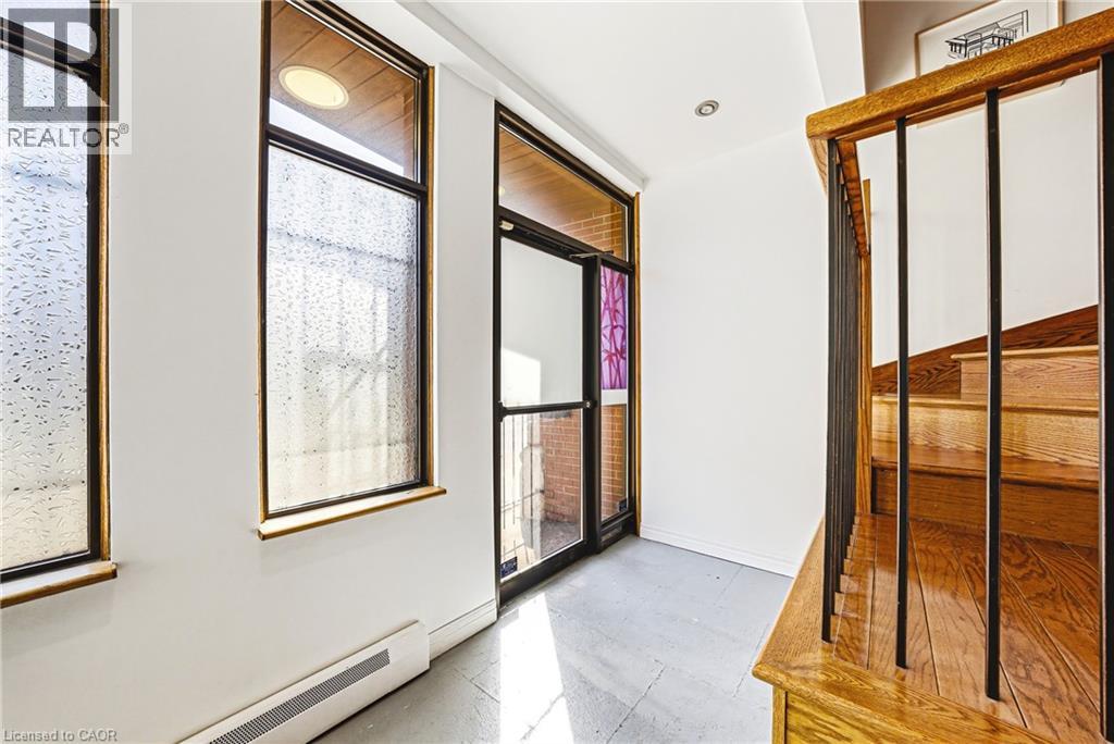 593 & 595 E KING Street E, Hamilton, Ontario, L8N1E4 — Photo 2