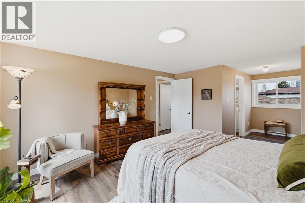 143 ST JEROME Crescent, Kitchener, Ontario, N2C2K9 — Photo 22