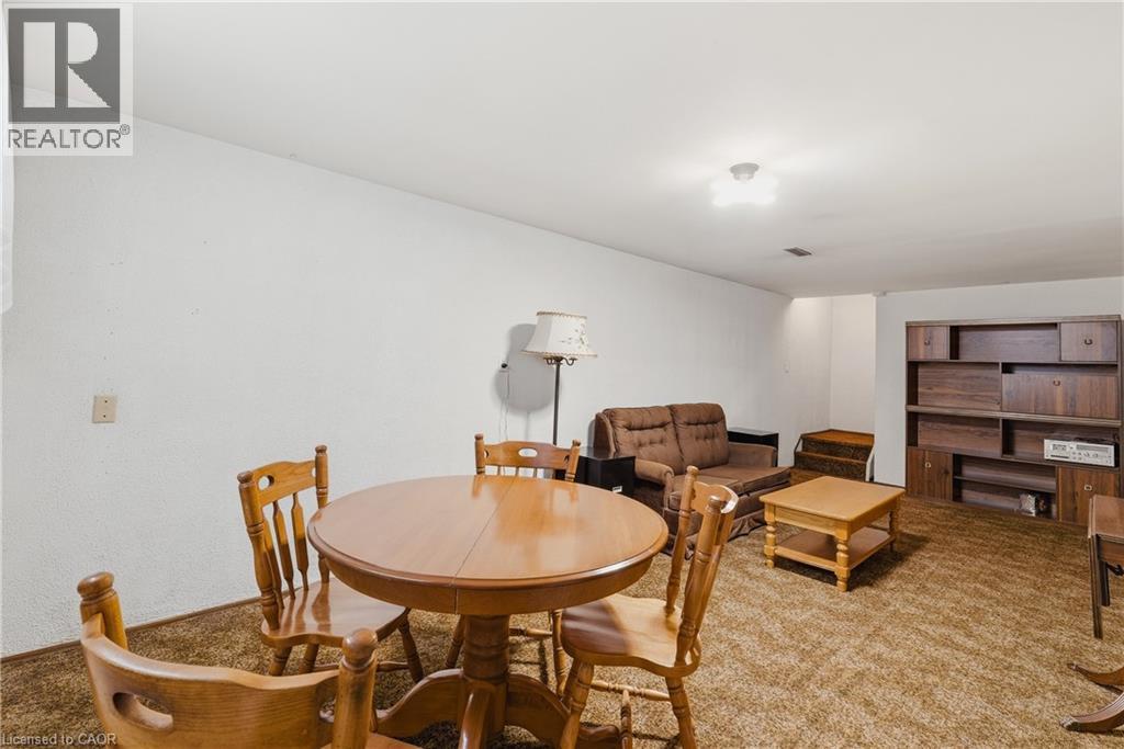 143 ST JEROME Crescent, Kitchener, Ontario, N2C2K9 — Photo 33