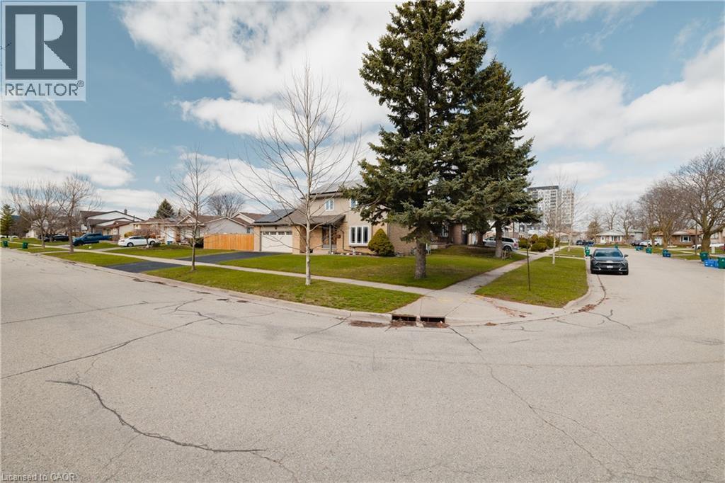 143 ST JEROME Crescent, Kitchener, Ontario, N2C2K9 — Photo 41