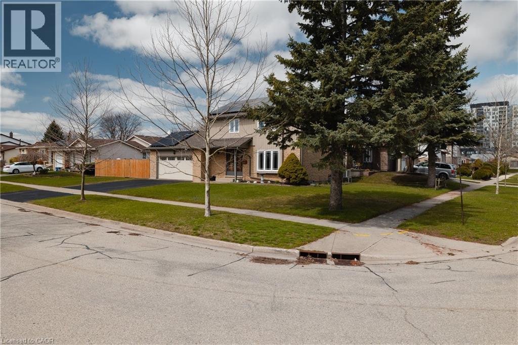 143 ST JEROME Crescent, Kitchener, Ontario, N2C2K9 — Photo 42