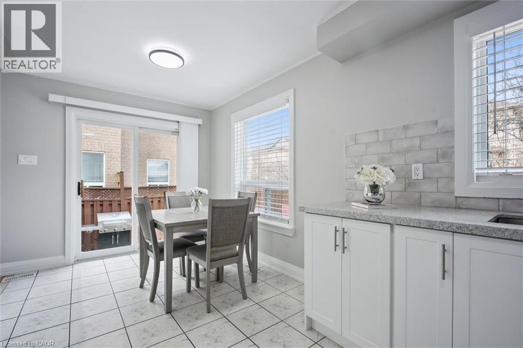 5449 ROCHELLE Way, Mississauga, Ontario, L5M6N4 — Photo 14