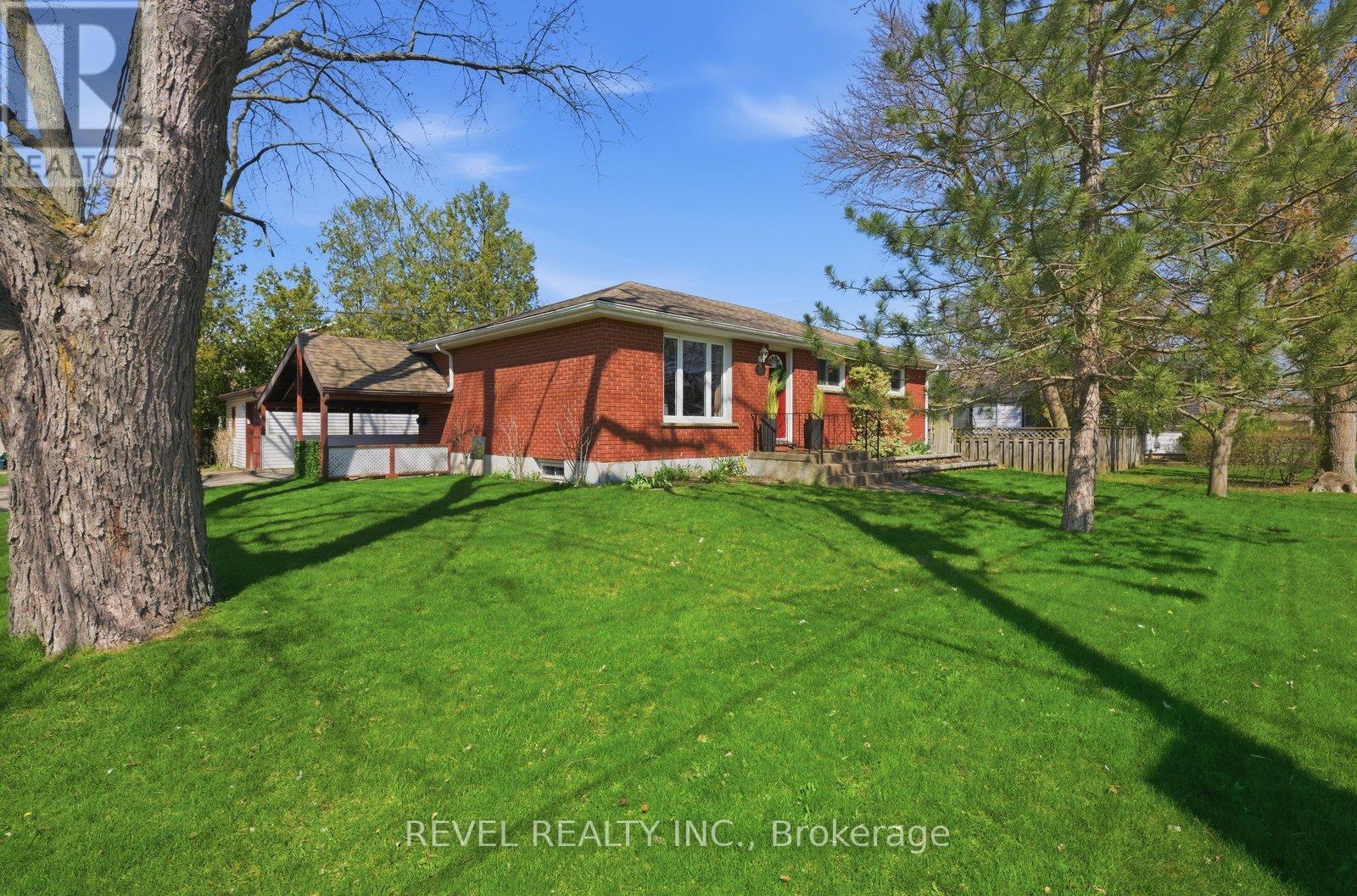 36 HAMILTON AVENUE, Brantford, Ontario, N3S6Z9 — Photo 4