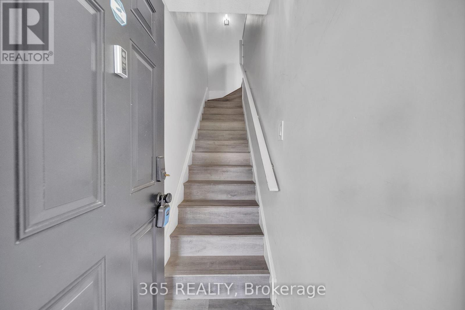 4D - 45 CEDARHILL CRESCENT, Kitchener, Ontario, N2E0A2 — Photo 4