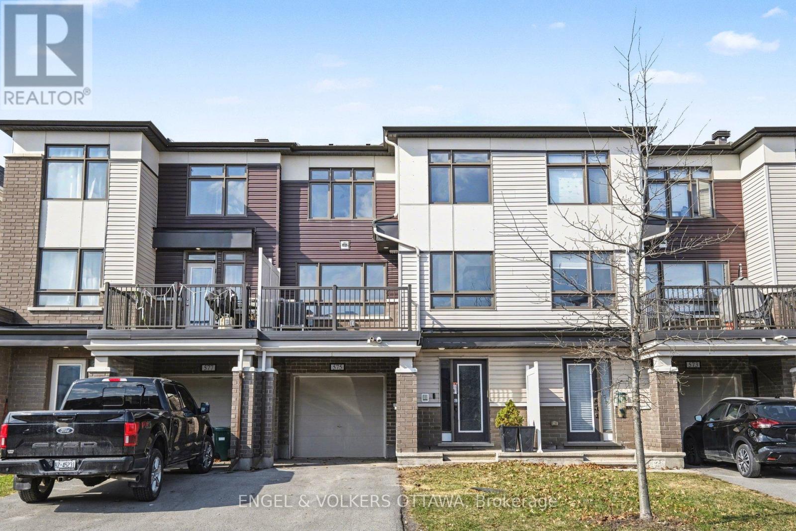 575 ROUNDLEAF WAY, Ottawa, Ontario, K2S1E7 — Photo 2