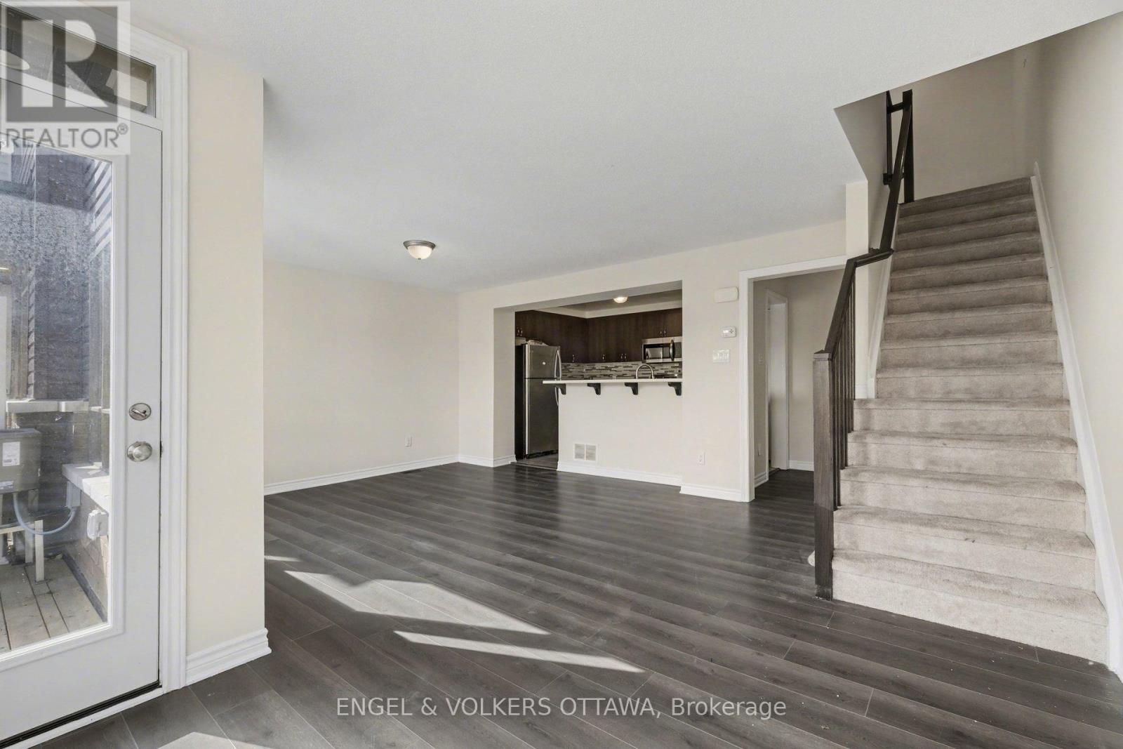 575 ROUNDLEAF WAY, Ottawa, Ontario, K2S1E7 — Photo 7