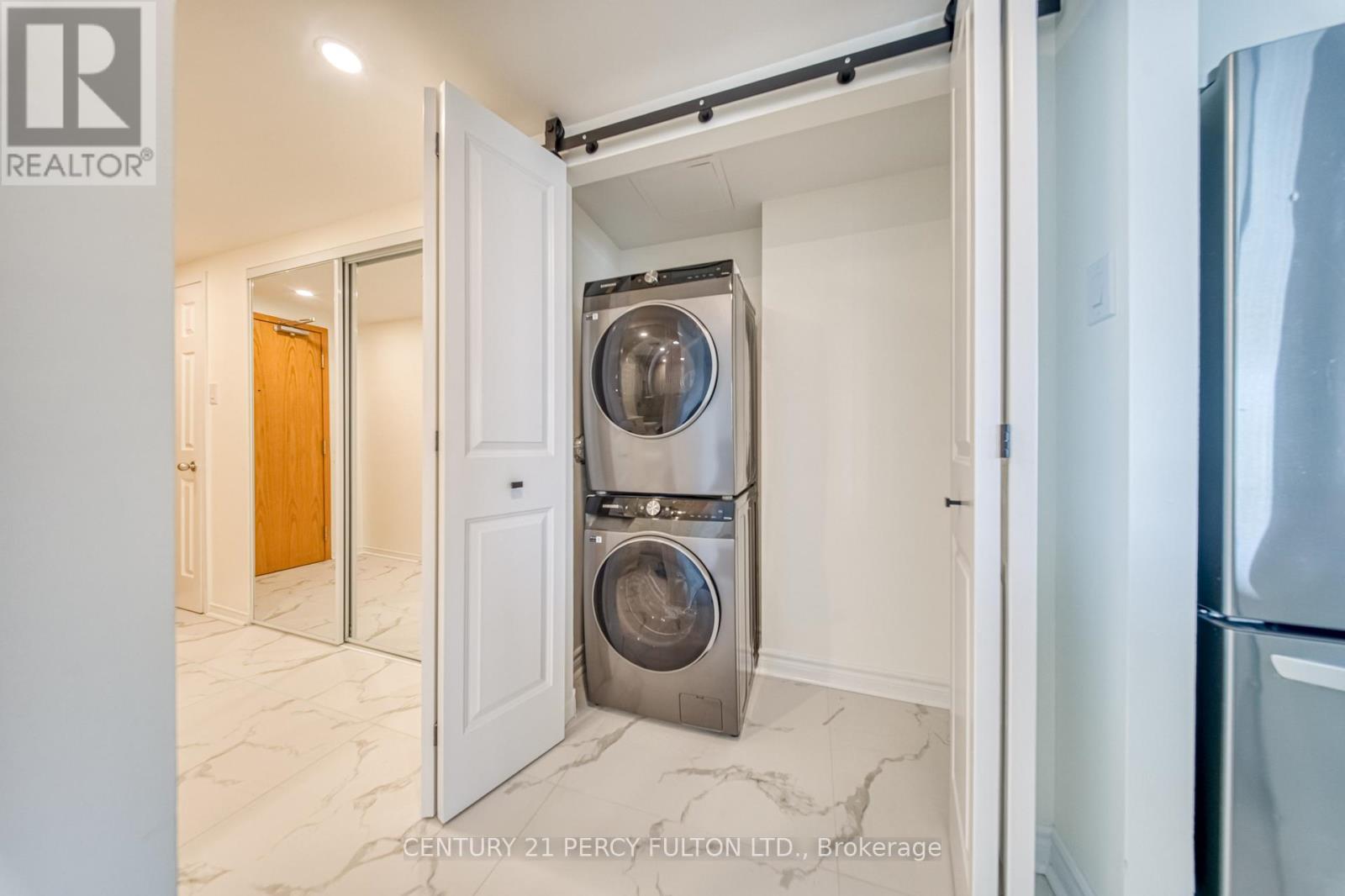 1508 - 77 HARBOUR SQUARE, Toronto (Waterfront Communities), Ontario, M5J2S2 — Photo 29