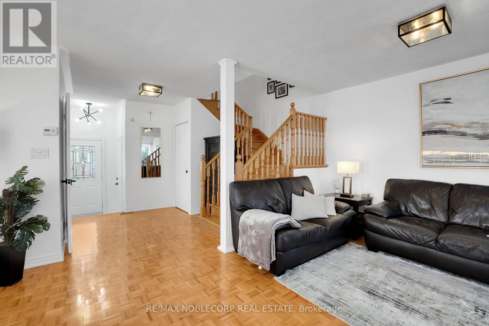 239 ROYAL APPIAN CRESCENT, Vaughan (Maple), Ontario, L4K5L3 — Photo 9