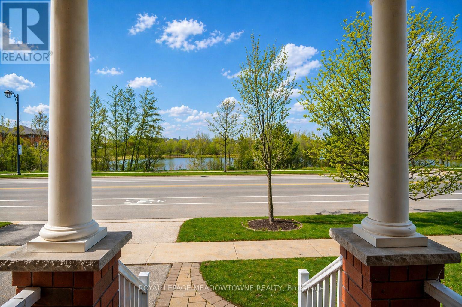 496 SAVOLINE BOULEVARD, Milton (SC Scott), Ontario, L9T7X3 — Photo 2