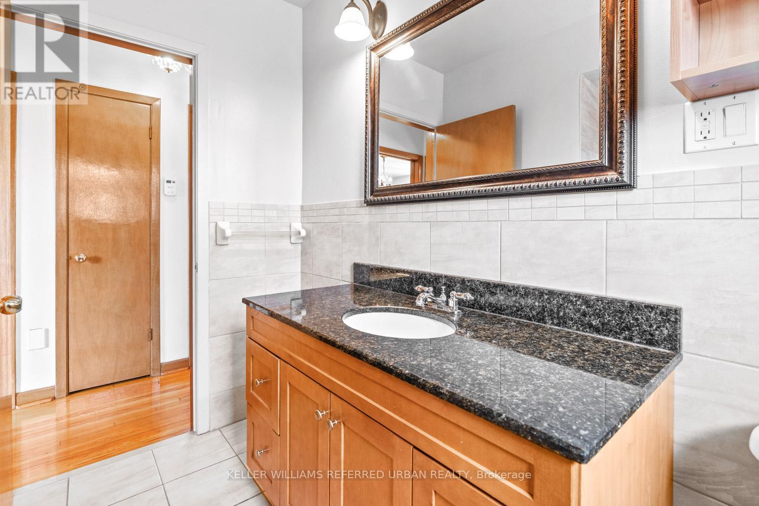 583 QUEENS DRIVE, Toronto (Maple Leaf), Ontario, M6L1N2 — Photo 17