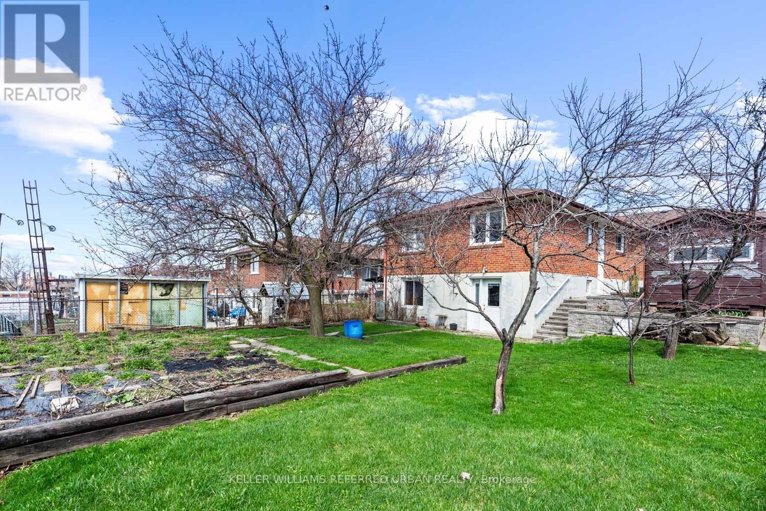 583 QUEENS DRIVE, Toronto (Maple Leaf), Ontario, M6L1N2 — Photo 34