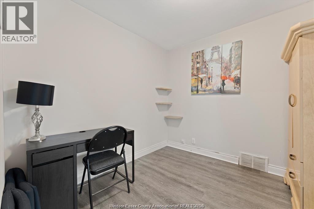 965 BRIDGE AVENUE, Windsor, Ontario, N9B2M9 — Photo 5
