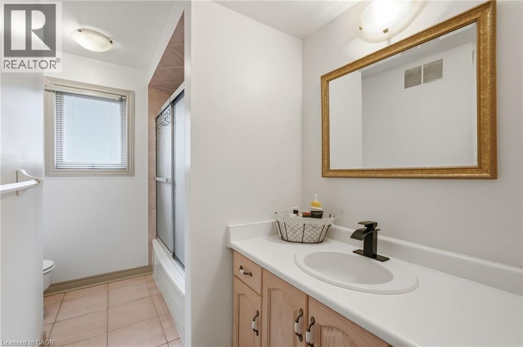 113 MEADOWLANDS Boulevard, Ancaster, Ontario, L9K1H8 — Photo 20