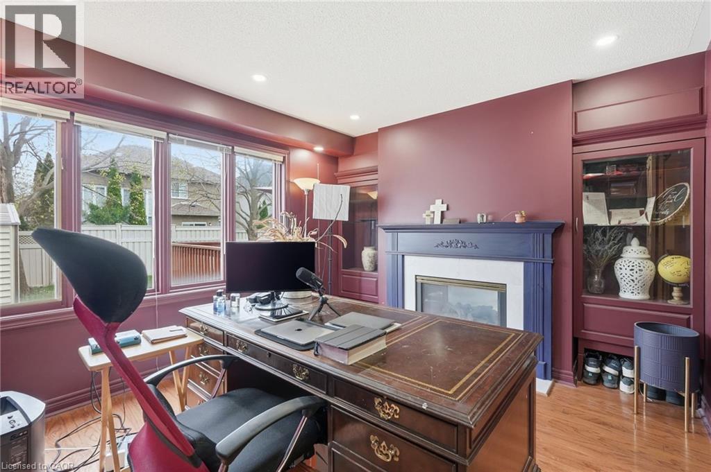 113 MEADOWLANDS Boulevard, Ancaster, Ontario, L9K1H8 — Photo 9