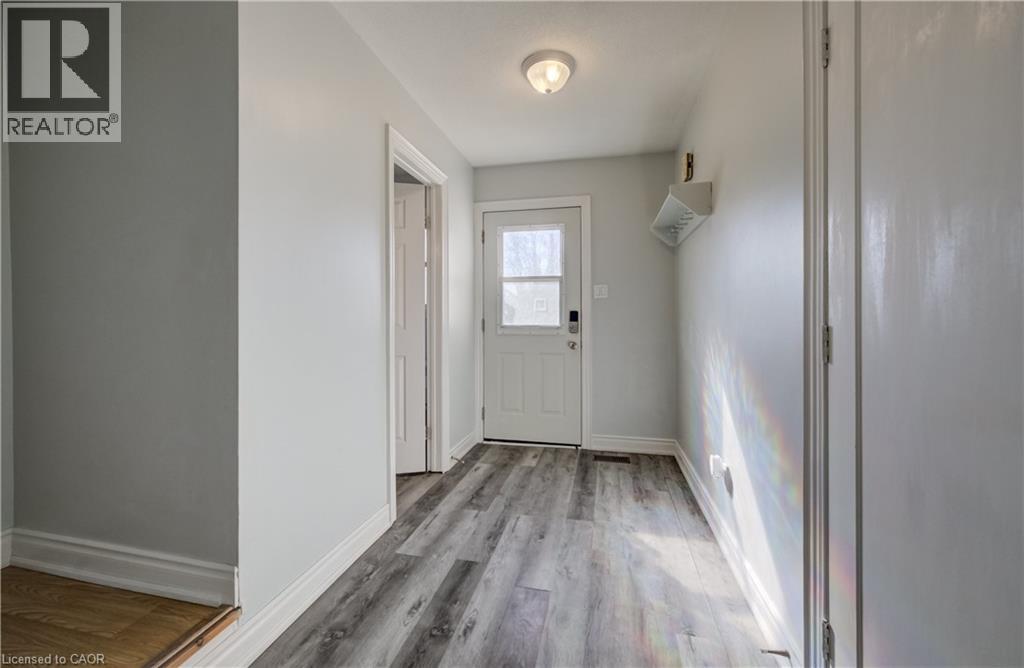 80 HEIMAN Street, Kitchener, Ontario, N3M3L6 — Photo 2