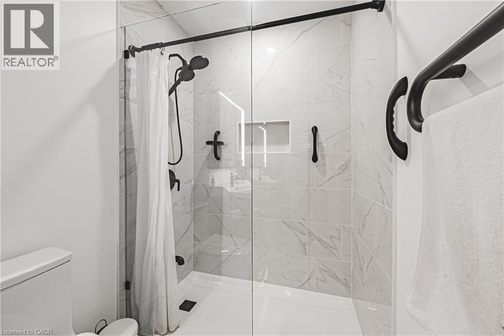 1275 MAPLE CROSSING Boulevard Unit# 11, Burlington, Ontario, L7S2E8 — Photo 16