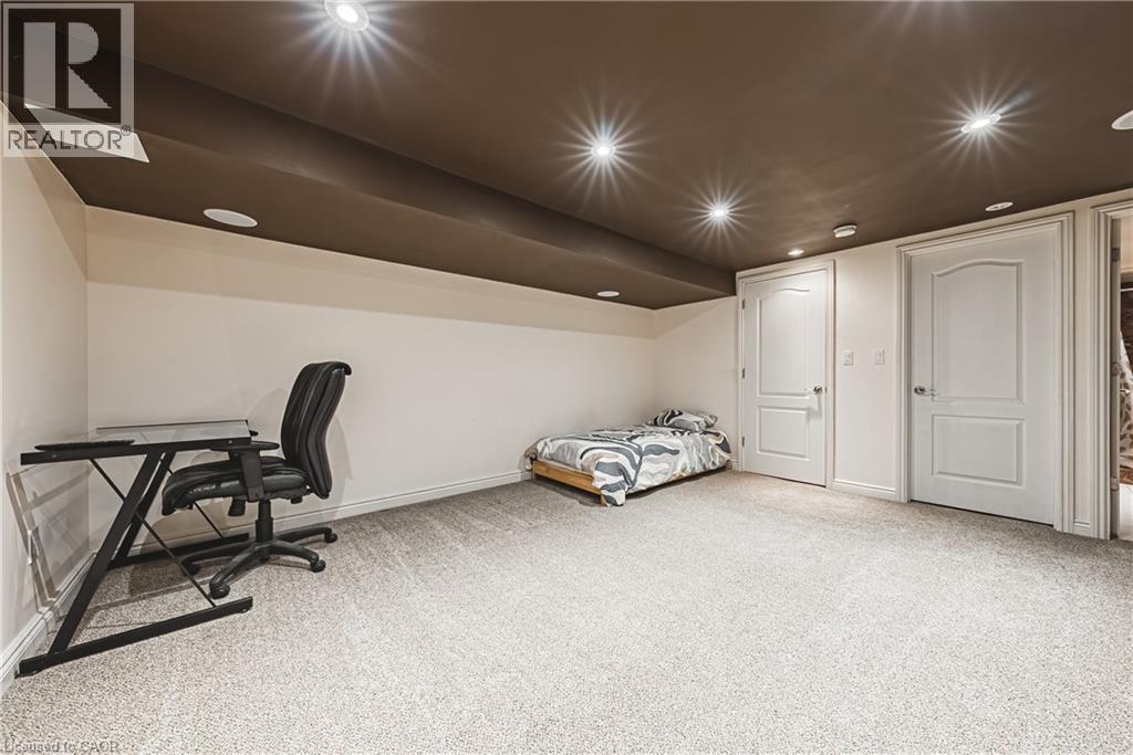 1275 MAPLE CROSSING Boulevard Unit# 11, Burlington, Ontario, L7S2E8 — Photo 18