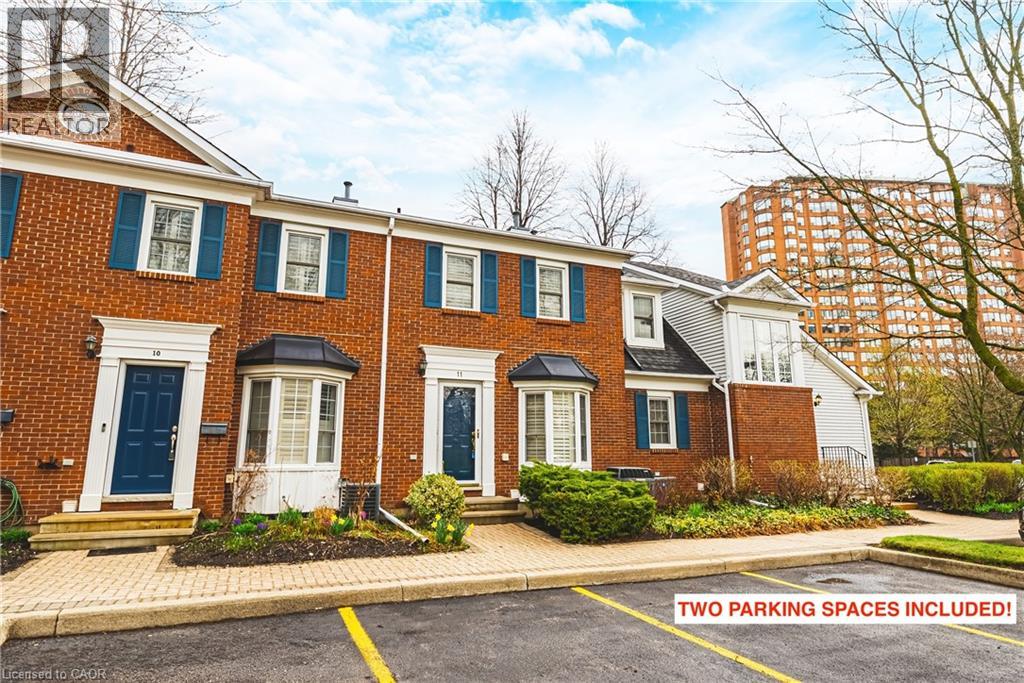 1275 MAPLE CROSSING Boulevard Unit# 11, Burlington, Ontario, L7S2E8 — Photo 2