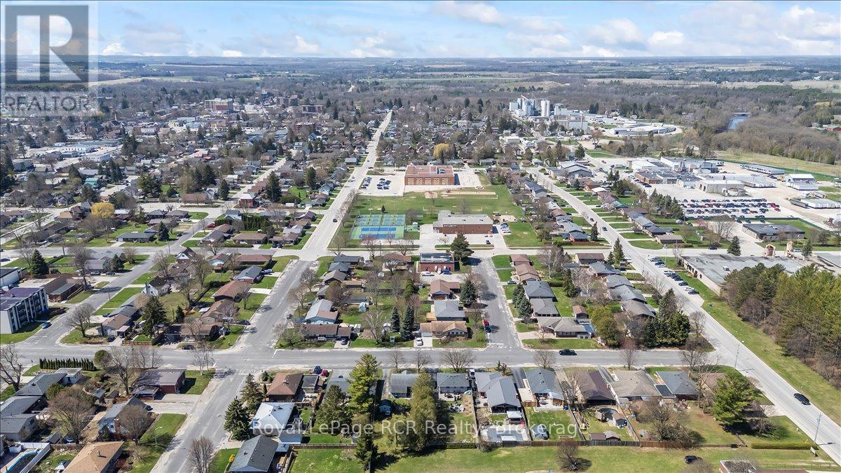 601 17TH AVENUE, Hanover, Ontario, N4N3B1 — Photo 23