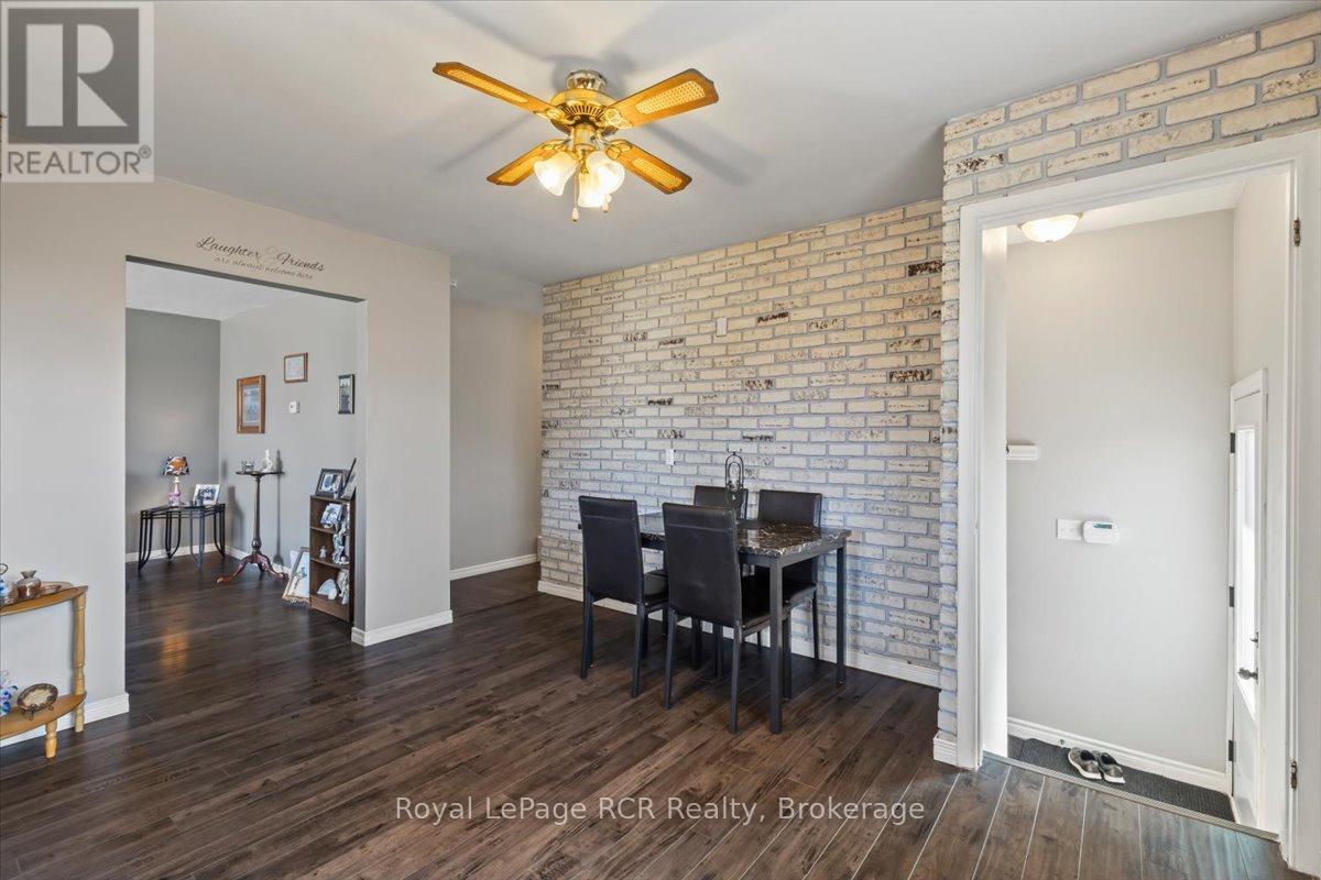 601 17TH AVENUE, Hanover, Ontario, N4N3B1 — Photo 3