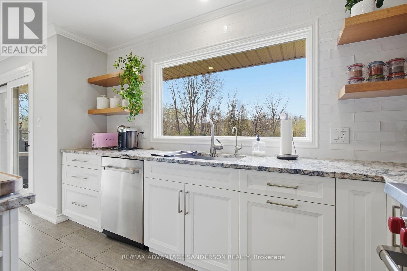 13157 MEDWAY ROAD, Middlesex Centre, Ontario, N0M1C0 — Photo 37