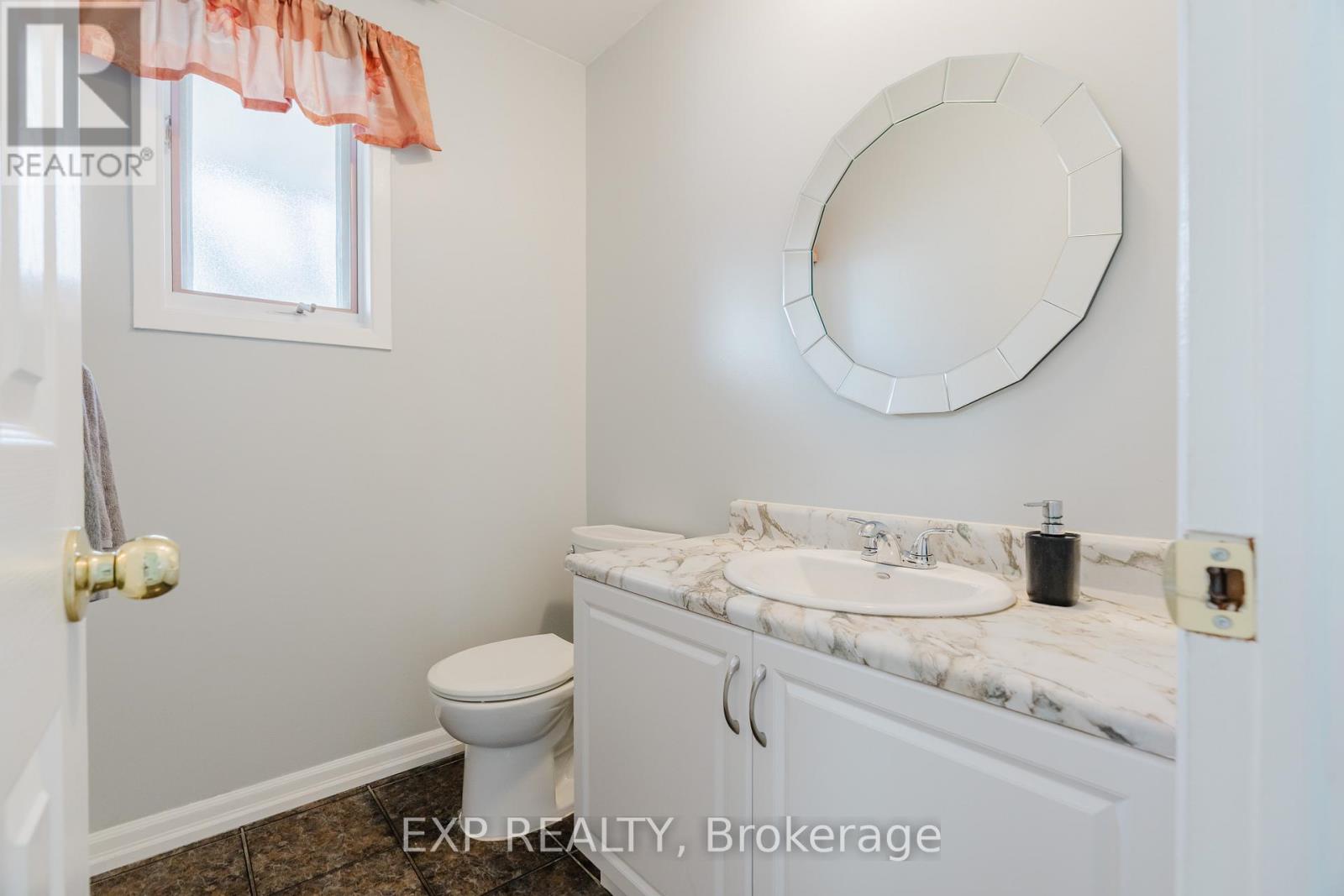 378 VALADE CRESCENT, Ottawa, Ontario, K4A2V8 — Photo 4