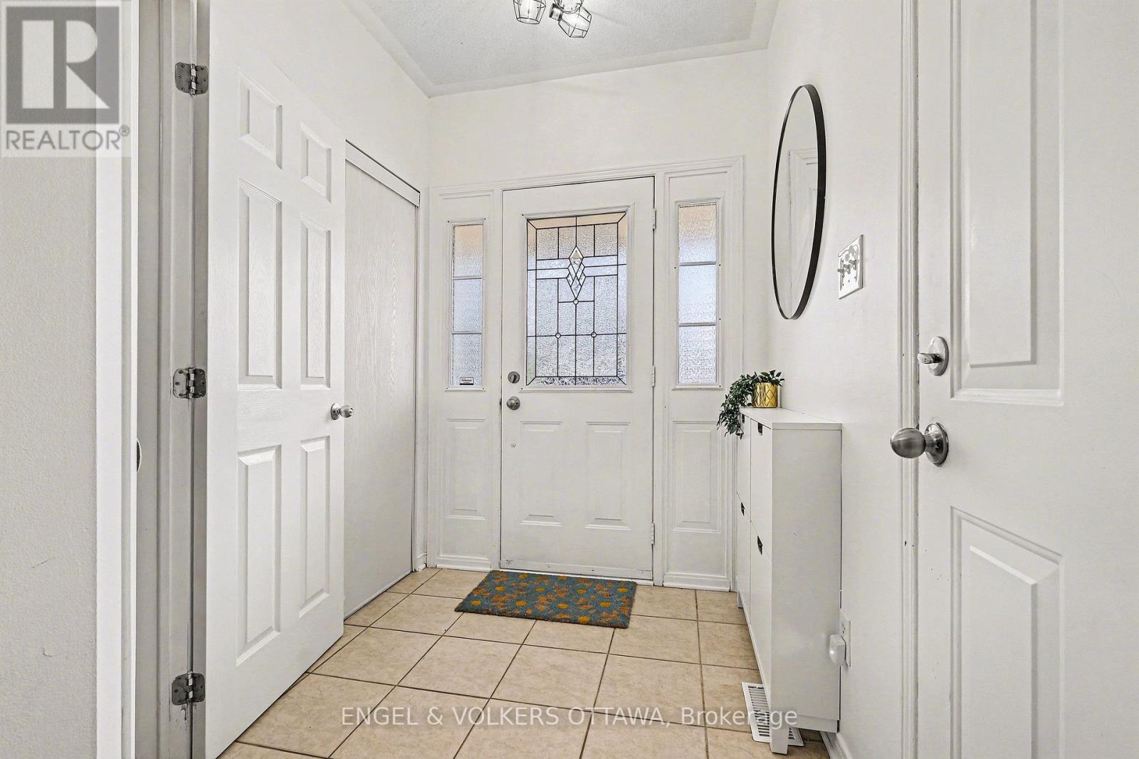 135 LOCKHAVEN PRIVATE, Ottawa, Ontario, K2J5L6 — Photo 4