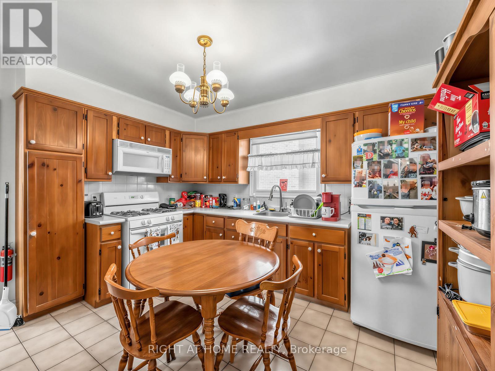 524 COLBORNE STREET E, Oshawa (O'Neill), Ontario, L1G1N4 — Photo 13