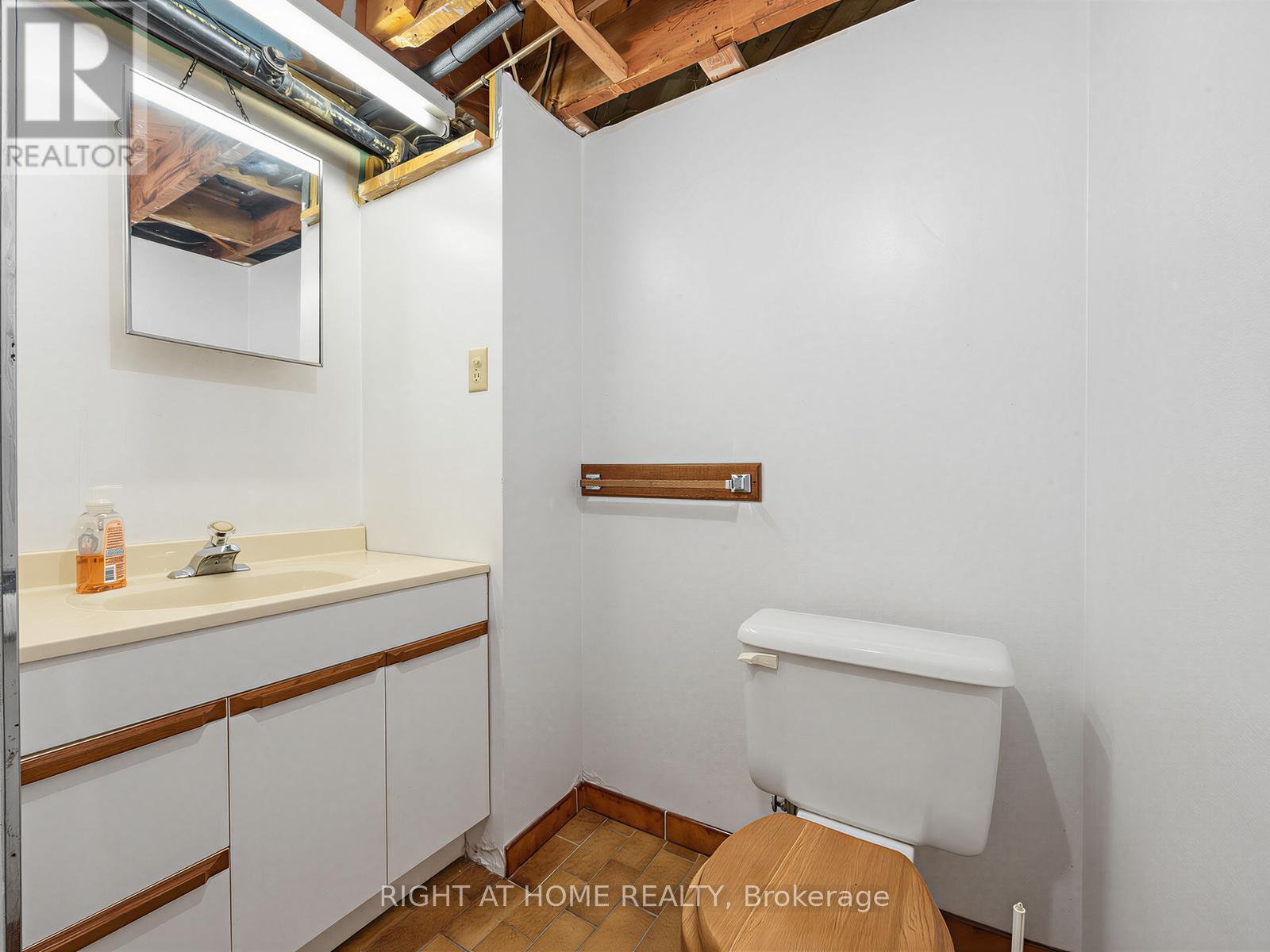 524 COLBORNE STREET E, Oshawa (O'Neill), Ontario, L1G1N4 — Photo 27