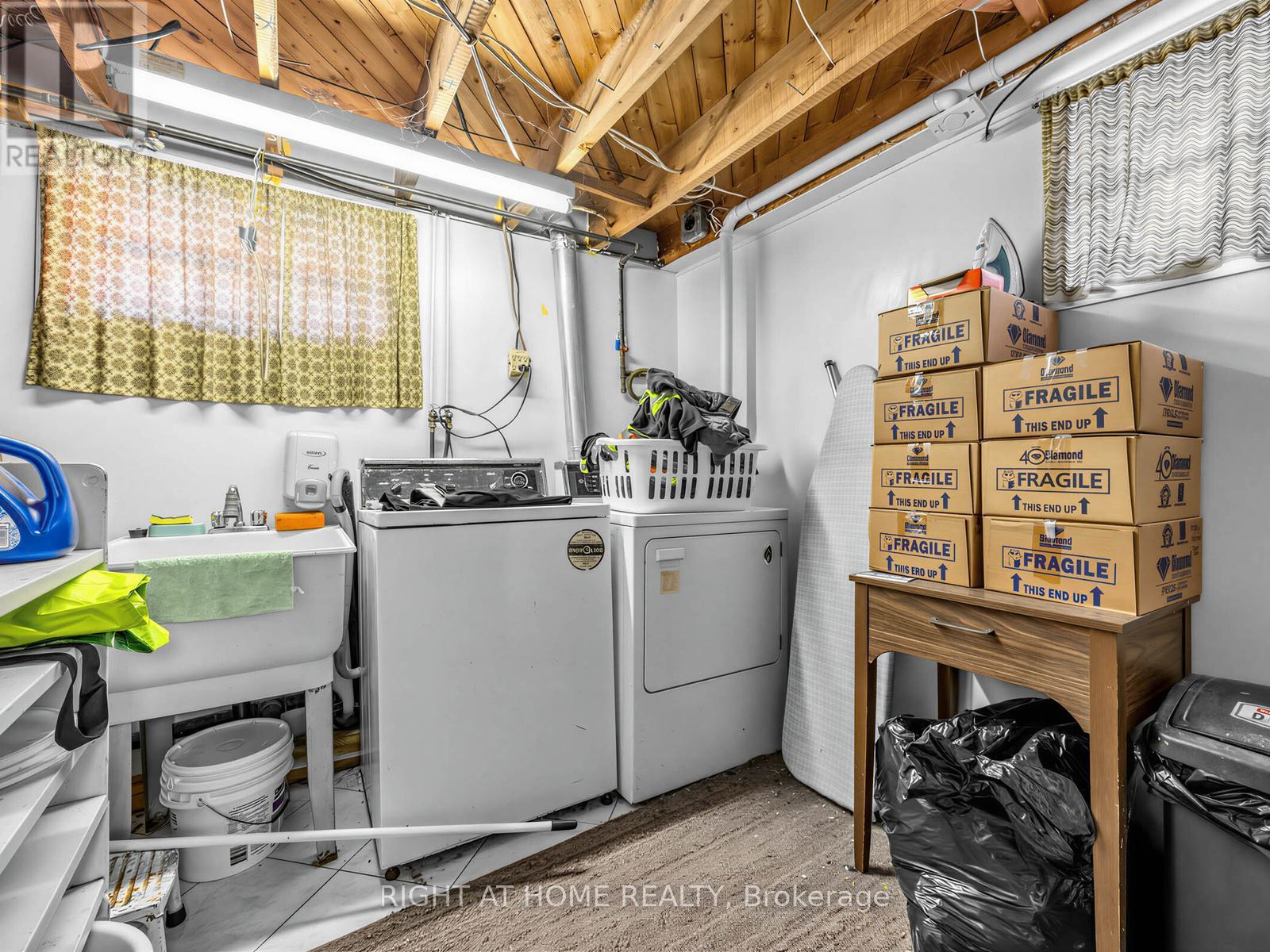 524 COLBORNE STREET E, Oshawa (O'Neill), Ontario, L1G1N4 — Photo 28