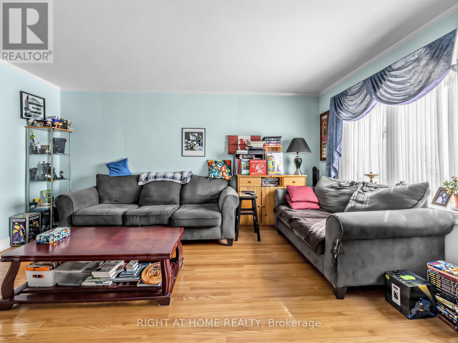 524 COLBORNE STREET E, Oshawa (O'Neill), Ontario, L1G1N4 — Photo 5