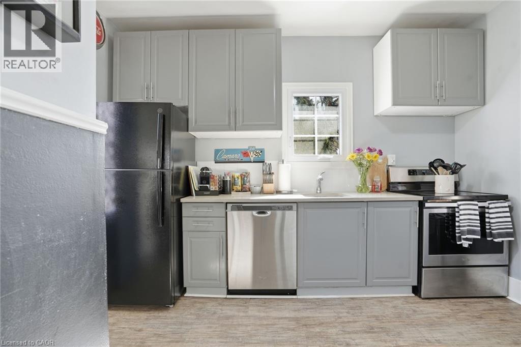 5056 FOURTH Avenue, Niagara Falls, Ontario, L2E4P6 — Photo 15