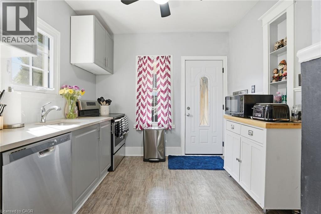 5056 FOURTH Avenue, Niagara Falls, Ontario, L2E4P6 — Photo 16