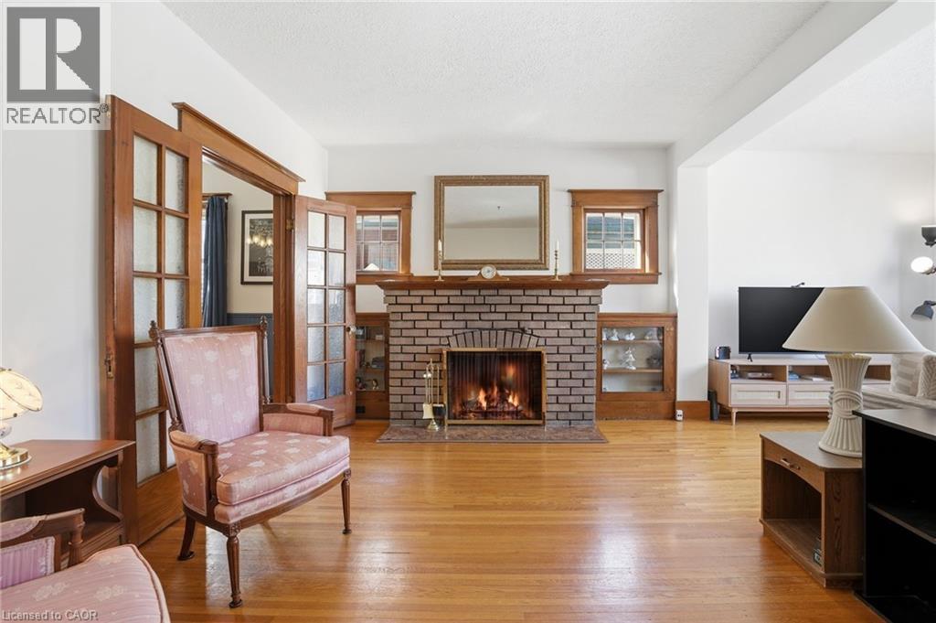 5056 FOURTH Avenue, Niagara Falls, Ontario, L2E4P6 — Photo 8