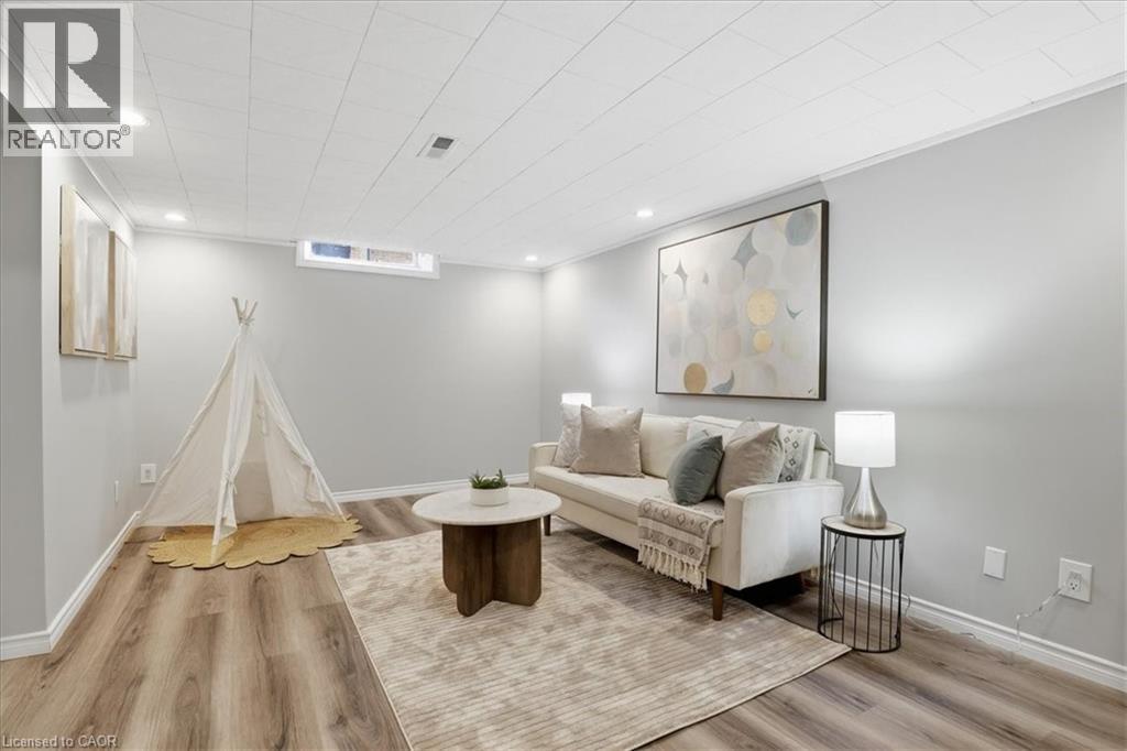 111 SELKIRK Drive, Kitchener, Ontario, N2E1M5 — Photo 25