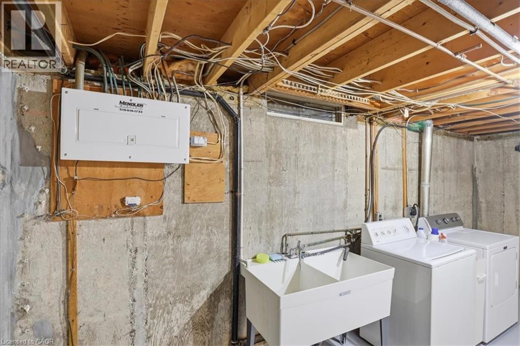 111 SELKIRK Drive, Kitchener, Ontario, N2E1M5 — Photo 28