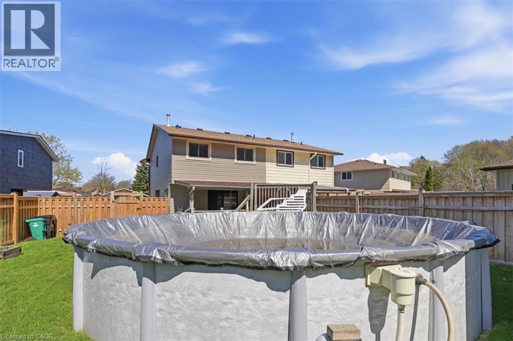 111 SELKIRK Drive, Kitchener, Ontario, N2E1M5 — Photo 32