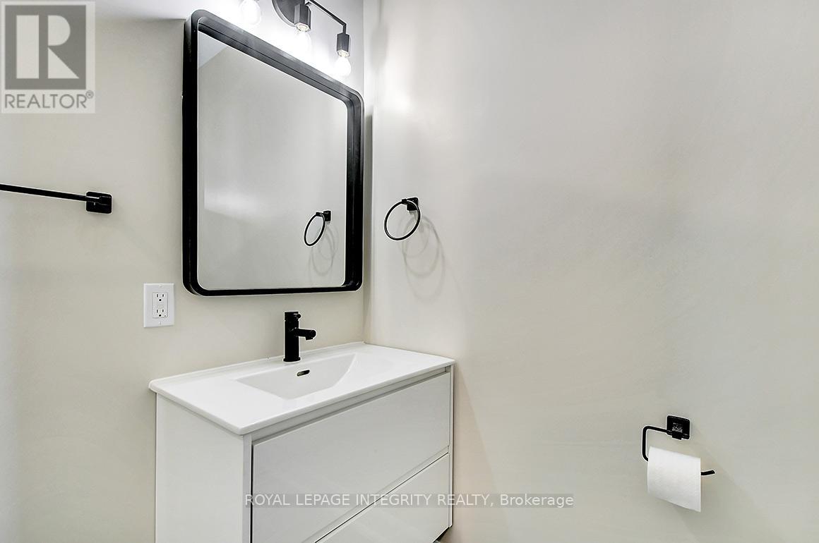 301 ZEPHYR AVENUE, Ottawa, Ontario, K2B5Z7 — Photo 10